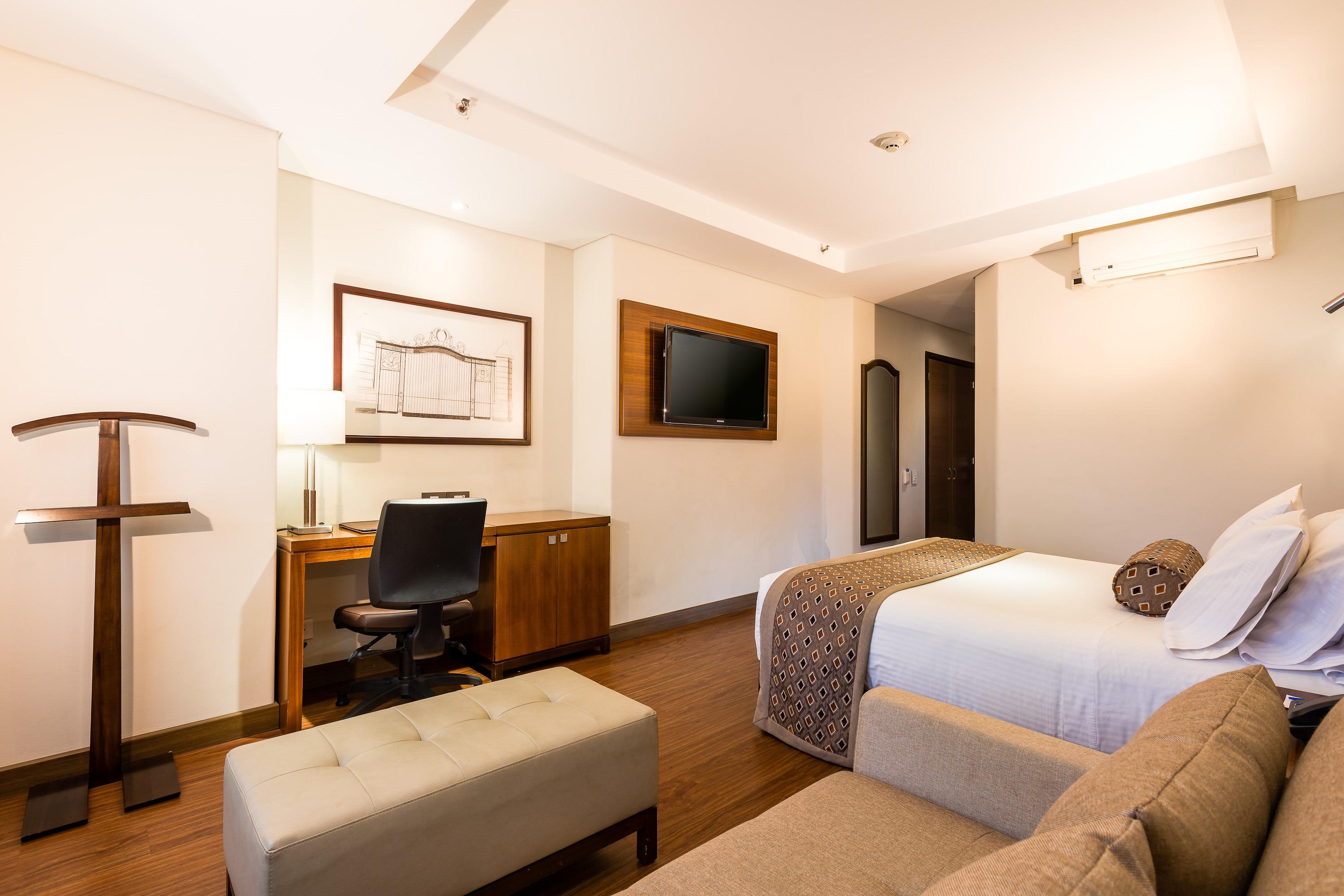 Hotel Dann Carlton Bogota Bagian luar foto Suite