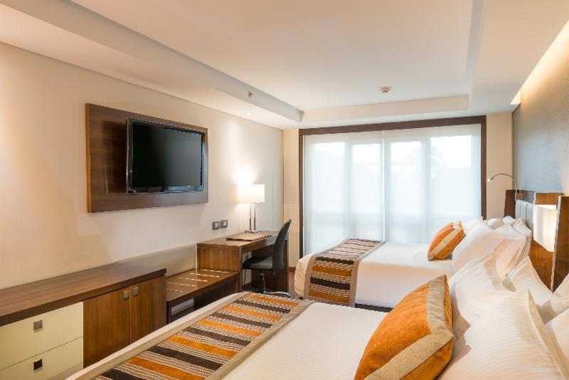 Hotel Dann Carlton Bogota Ruang foto A room at the hotel